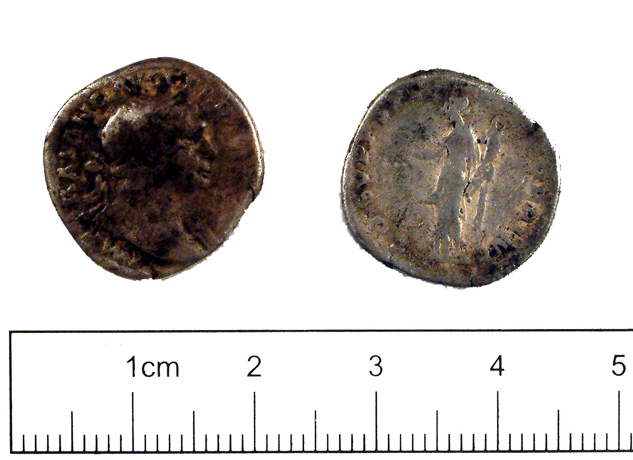 Cómo leer las leyendas de una moneda romana Denario romano de Trajano con retrato y leyenda latina