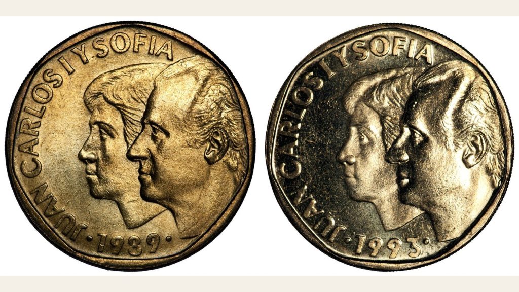 Anversos de las dos monedas de 500 pesetas: la de los reyes de 1989 y la de la imagen latente de 1993