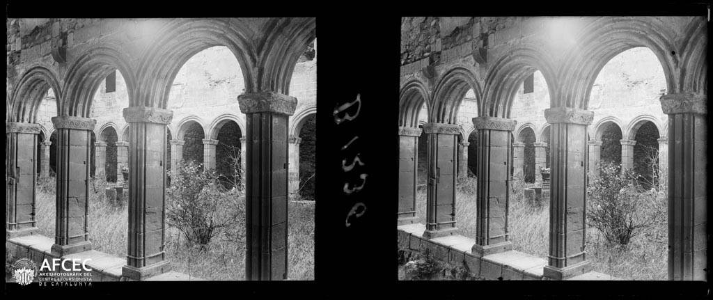 claustro de san esteban, monasterio de poblet