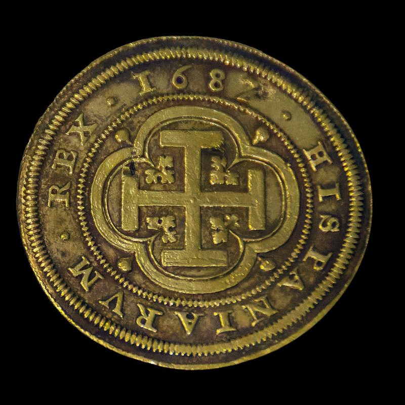 Reverso de un onza de 8 escudos de oro de Carlos II de 1687